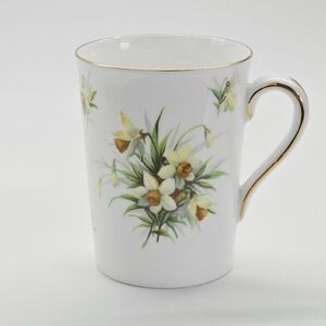 Vintage Hammersley Fine Bone China Coffee Tea Mug England yellow Jonquils Floral